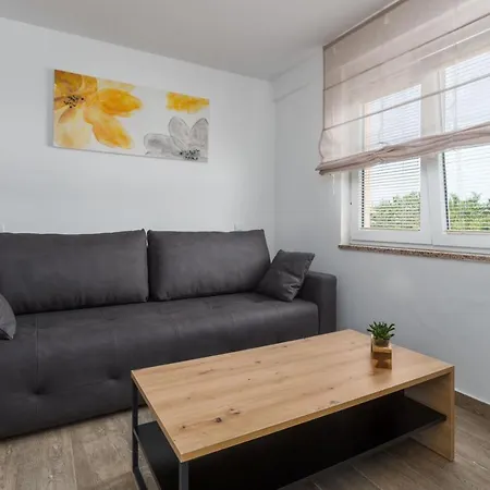 Comfort With Pool In (adults Only) Apartment