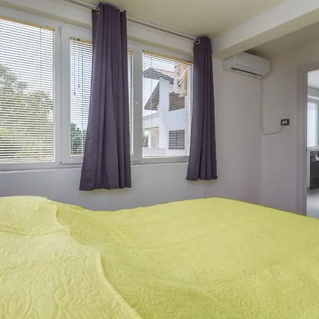 Comfort With Pool In (adults Only) *