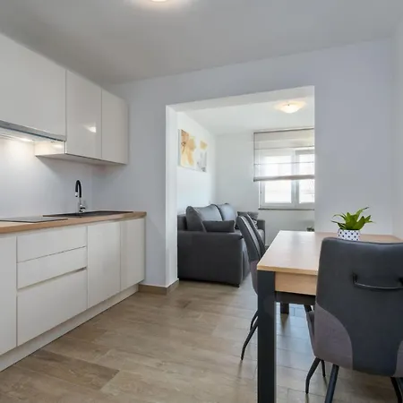 Apartment Comfort With Pool In (adults Only)
