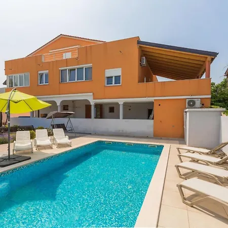 Comfort With Pool In (adults Only) * Medulin