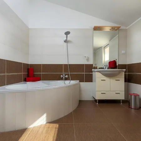 Apartment Comfort With Pool In (adults Only)